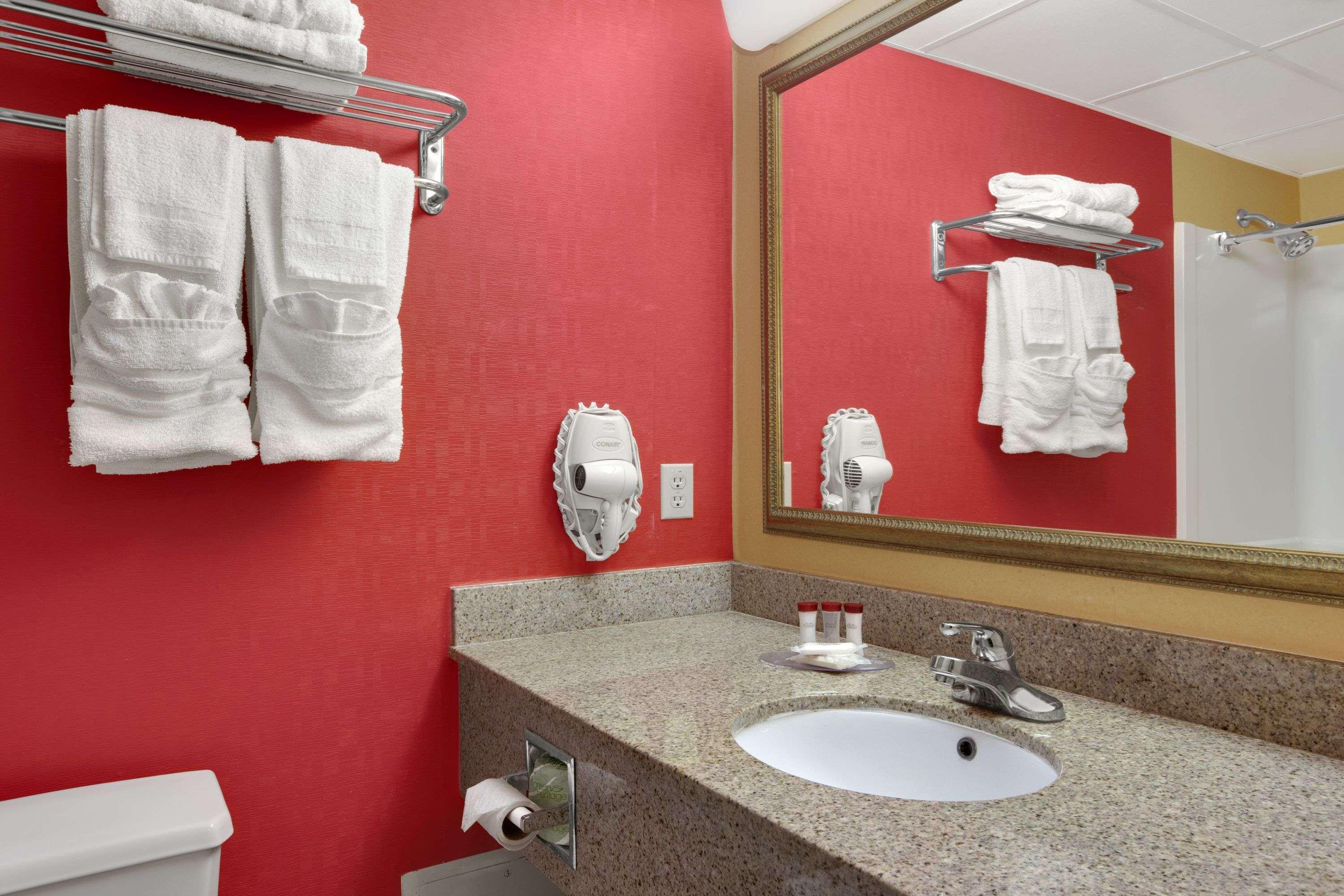 Hotel Ramada By Wyndham East Orange Exteriér fotografie